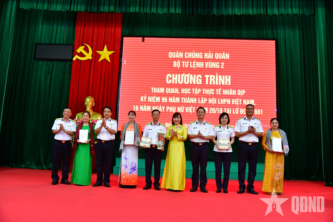 Sáng mãi phẩm chất phụ nữ Quân đội